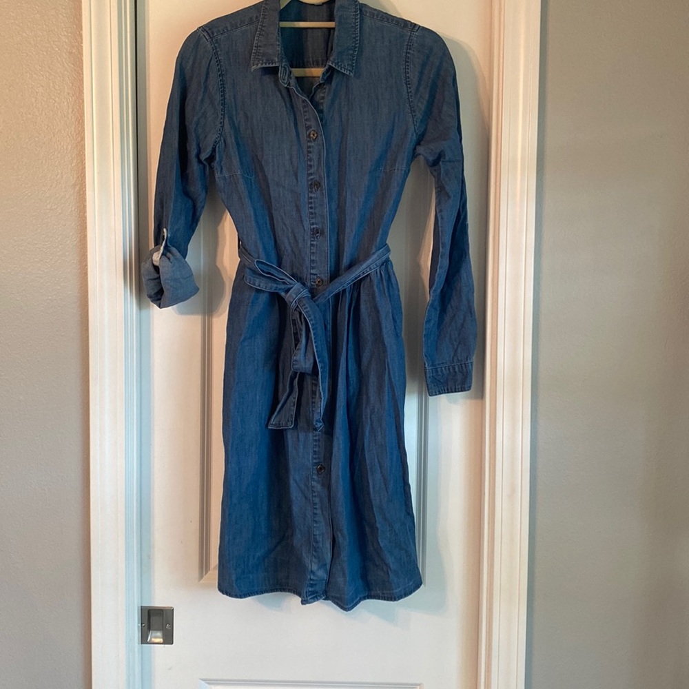 Draper James chambray button front dress